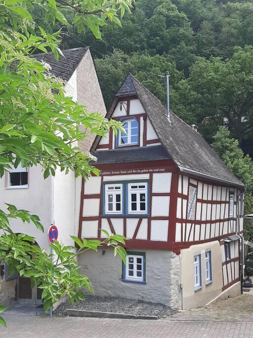 Geschichte Trifft Moderne - Fachwerkhaus Bacharach Villa Ngoại thất bức ảnh